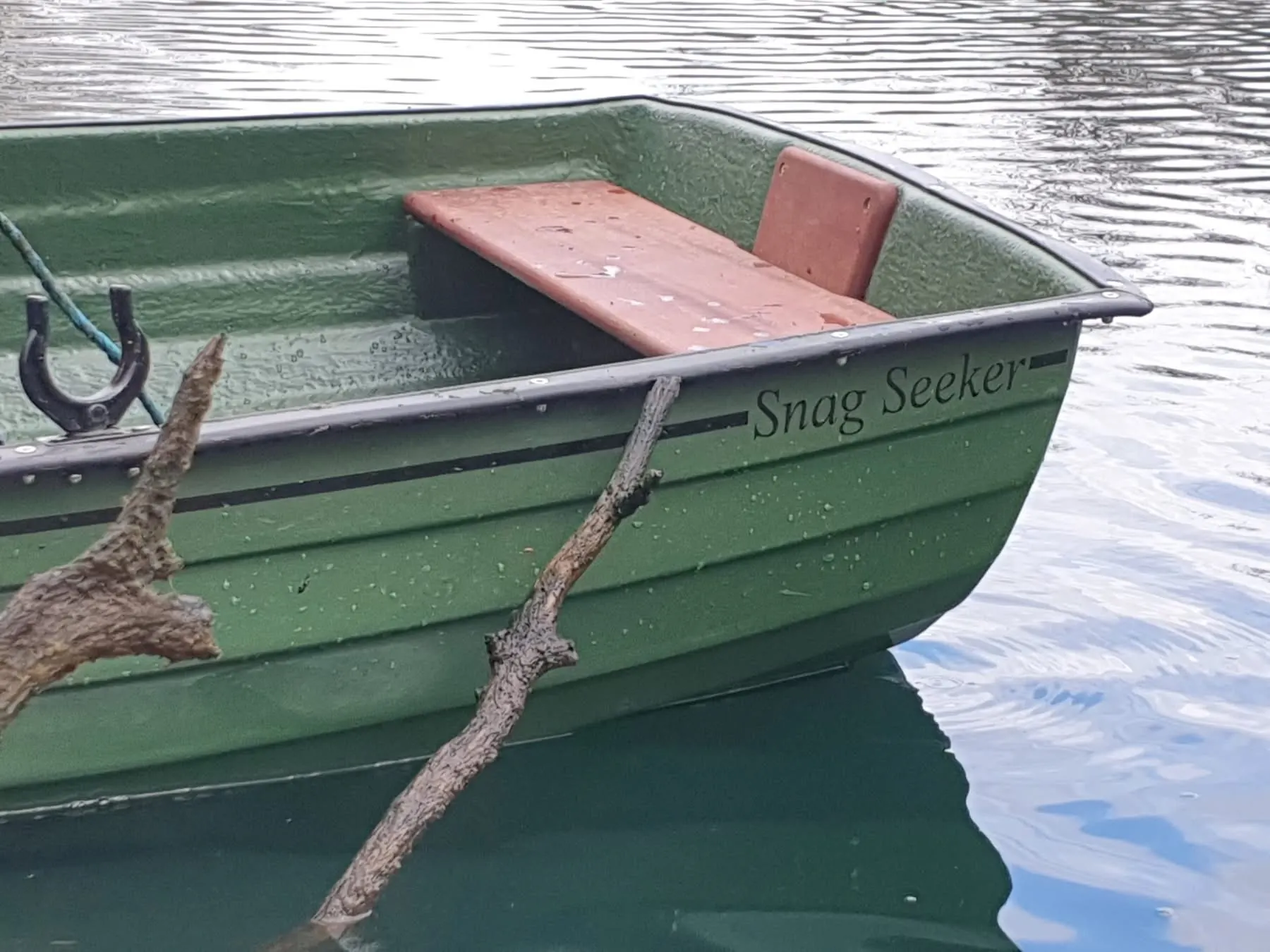 Snag Seeker boat